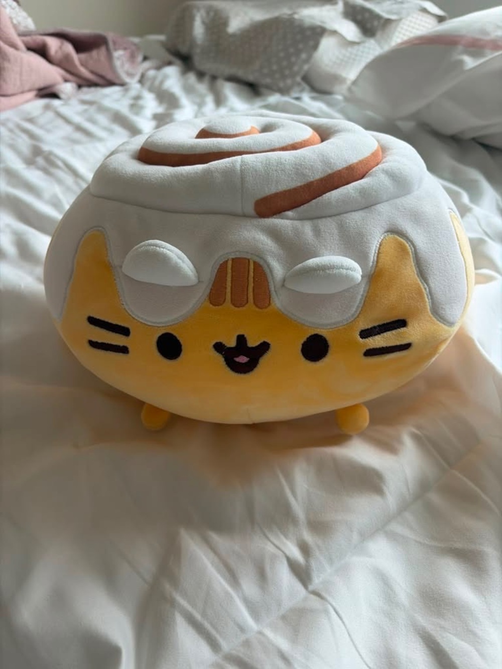 Gund Cinnamon Roll Cat Plush - Cream & Yellow